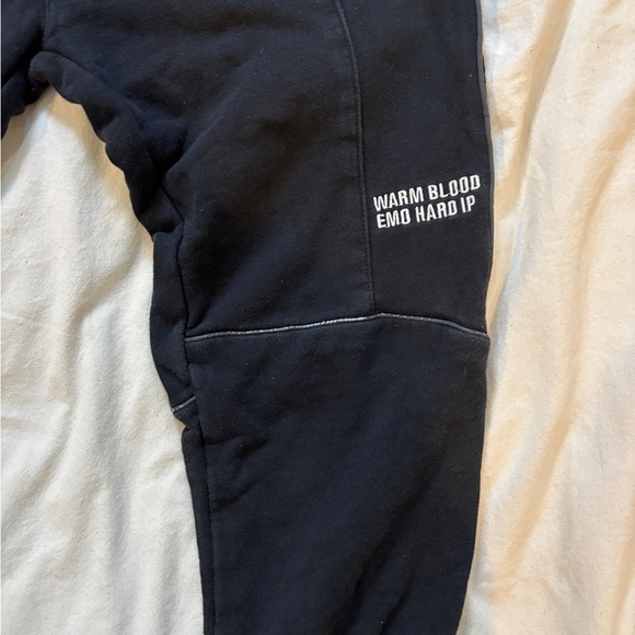 Maz Young streetwear sweatpants with cool graphics - Picture 3 of 10